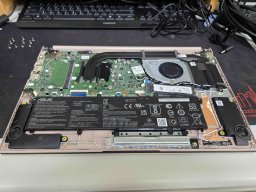 輕薄型高CP筆記型電腦